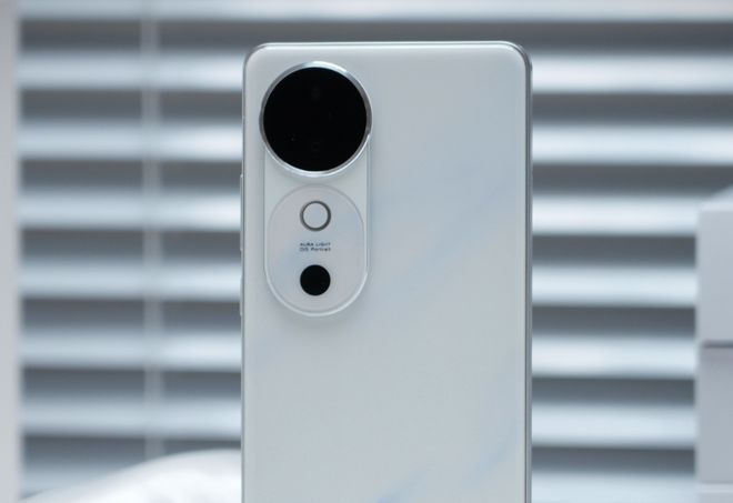 500mAh大电池16GB+512GB价格很香m6米乐appvivo S20戏份