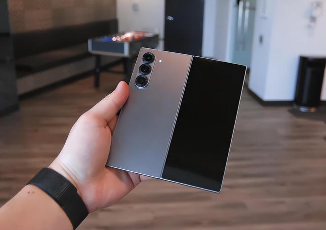 old6你好对不起了Mate70RS非凡大师m6米乐注册一言不合跳水4600元三星ZF(图2)